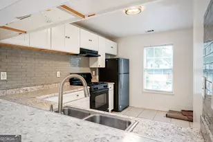 725 Oak Dr, Hapeville, GA 30354 - Photo 8