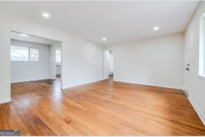 2105 Saint Johns Avenue, Savannah, GA 31404 - Photo 8