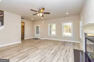 8890 Blackhall Rd, Jonesboro, GA 30236 - Photo 18