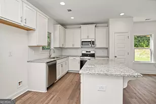 8890 Blackhall Rd, Jonesboro, GA 30236 - Photo 14