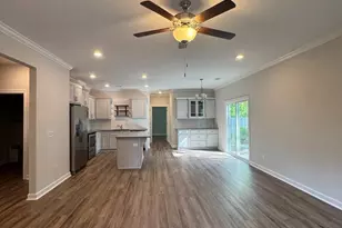 207 Judith St, Pembroke, GA 31321 - Photo 8