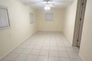 6052 Pinecreek Rd, Forest Park, GA 30297 - Photo 4