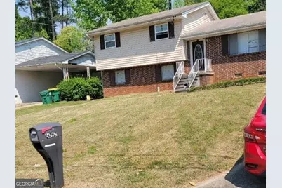 6052 Pinecreek Road, Forest Park, GA 30297 - Photo 12