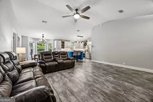 116 Honeysuckle Rd, Kingsland, GA 31548 - Photo 8