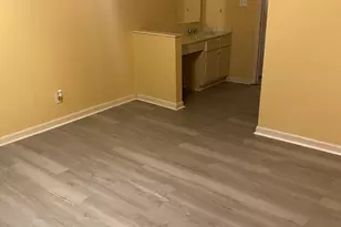 8574 Creekwood Way, Jonesboro, GA 30238 - Photo 12