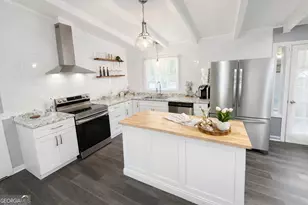 221 S College St, Metter, GA 30439 - Photo 2