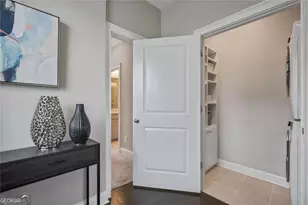 6694 Sterling Dr, Atlanta, GA 30328 - Photo 18