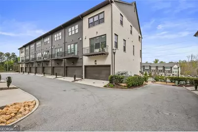 6694 Sterling Drive, Atlanta, GA 30328 - Photo 36