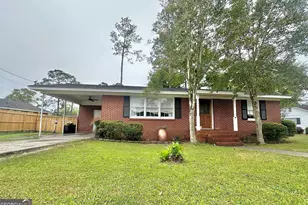 61 W Bruce St, Mcrae, GA 31055 - Photo 2