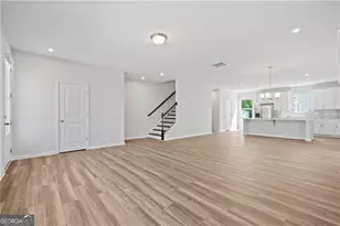 1359 Crk Vw Ln NW, Atlanta, GA 30318 - Photo 8