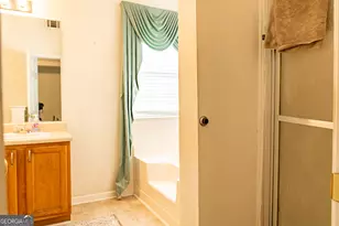 10945 Tara Village Way, Jonesboro, GA 30238 - Photo 12