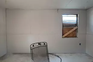 2109 Hanson St, Savannah, GA 31404 - Photo 14