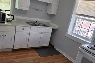 5 1/2 Walker St, Cartersville, GA 30120 - Photo 2