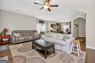 207 Goldenrod Trl, Perry, GA 31069 - Photo 8