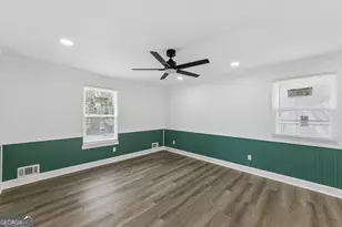 593 Country Ln Dr, Jonesboro, GA 30238 - Photo 2