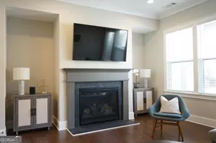 6588 Aria Village Dr, Atlanta, GA 30328 - Photo 10