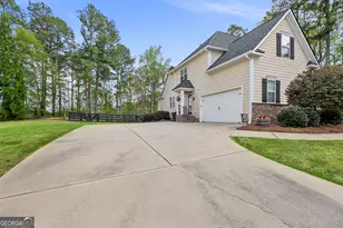 36 Nash Island Ln, Sharpsburg, GA 30277 - Photo 4