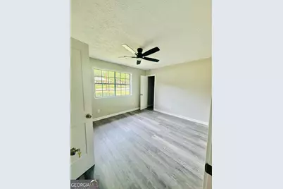 70 Darwin Drive, Jonesboro, GA 30238 - Photo 14