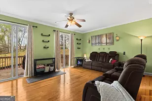 284 Blue Pointe Ct, Suwanee, GA 30024 - Photo 6