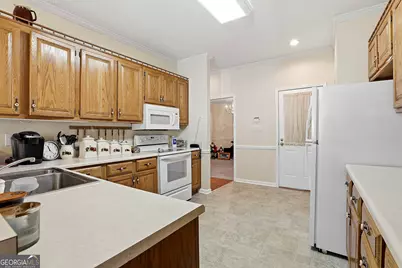 250 Brittany Chase, Fayetteville, GA 30214 - Photo 14
