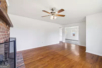 93 Carlton Avenue, Union Point, GA 30669 - Photo 10