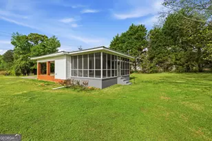 93 Carlton Ave, Union Point, GA 30669 - Photo 36
