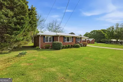 93 Carlton Avenue, Union Point, GA 30669 - Photo 2