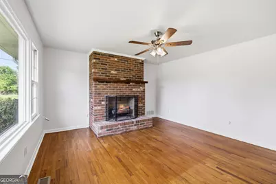 93 Carlton Avenue, Union Point, GA 30669 - Photo 8