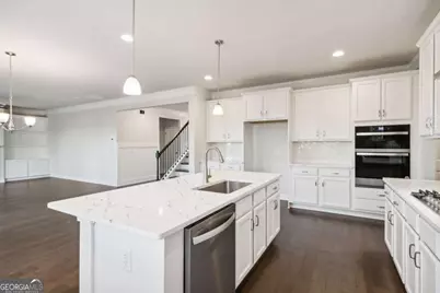 5558 Overview Drive, Flowery Branch, GA 30542 - Photo 8