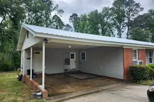250 Hereford Cir, Swainsboro, GA 30401 - Photo 2