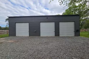 688 Linden Bluff Dr, Jesup, GA 31545 - Photo 20