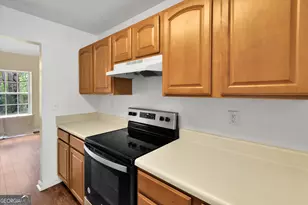 4411 Ravenwood Dr, Union City, GA 30291 - Photo 12