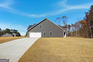 135 Post Oak Dr, Jackson, GA 30233 - Photo 30