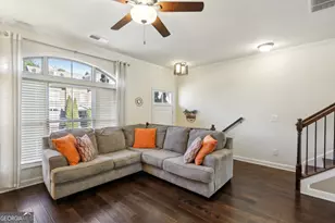 7395 Glisten Ave, Sandy Springs, GA 30328 - Photo 4