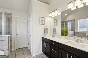 7395 Glisten Ave, Sandy Springs, GA 30328 - Photo 12