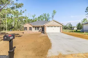 132 Long Pines Cir, East Dublin, GA 31027 - Photo 2