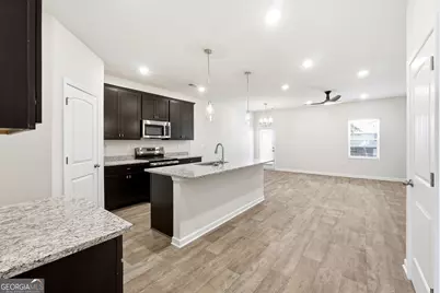 8381 Columbia Court, Palmetto, GA 30268 - Photo 6