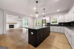 204 Races Rd, Hoschton, GA 30548 - Photo 8