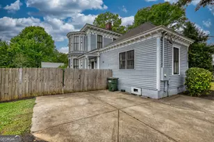 172 N 2nd St, Madison, GA 30650 - Photo 8