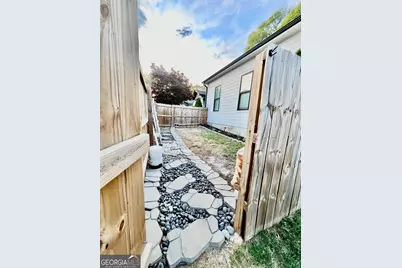 727 Cascade Avenue SW, Atlanta, GA 30310 - Photo 2