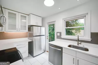 3510 Roswell Road NW #M4, Atlanta, GA 30305 - Photo 1