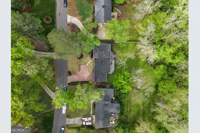 870 Starlight Drive, Sandy Springs, GA 30342 - Photo 6