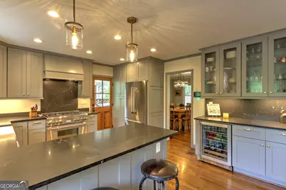 870 Starlight Drive, Sandy Springs, GA 30342 - Photo 32
