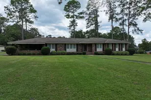 16 Woodlawn Dr, Blakely, GA 39823 - Photo 2