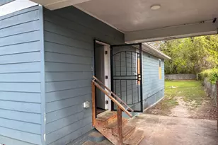 1429 Venetian Dr SW, Atlanta, GA 30311 - Photo 2