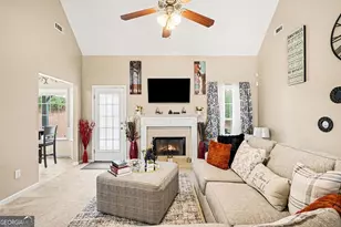 203 Rocky Creek Dr, Griffin, GA 30224 - Photo 6