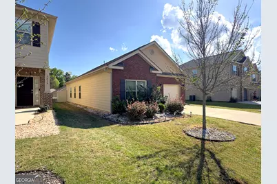 2635 Lovejoy Crossing Lane, Hampton, GA 30228 - Photo 4