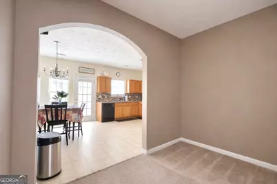 6198 Shoals Loop, Union City, GA 30291 - Photo 6