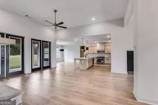 728 Lake Cir Rd, Buchanan, GA 30113 - Photo 10