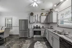 2633 W Regal Ct, Lawrenceville, GA 30044 - Photo 6